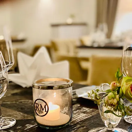 מלון Jagdschloss Habichtswald *