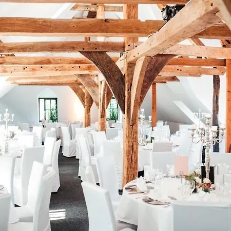 Jagdschloss Habichtswald מלון *