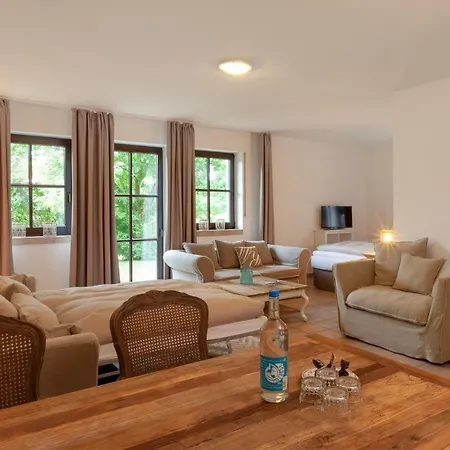 Jagdschloss Habichtswald מלון טקלנבורג