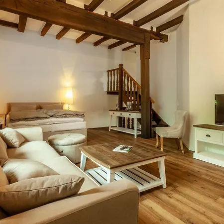 Jagdschloss Habichtswald טקלנבורג