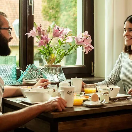 מלון Jagdschloss Habichtswald