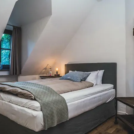 מלון Jagdschloss Habichtswald *