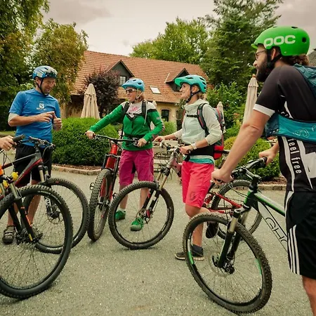 Jagdschloss Habichtswald מלון *