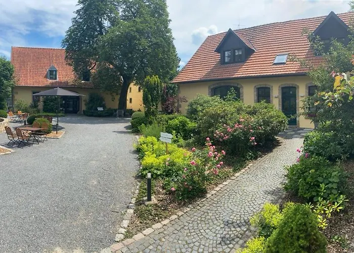 Jagdschloss Habichtswald Hotel *