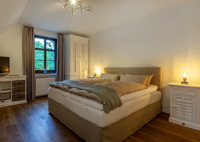 Jagdschloss Habichtswald Hotel *